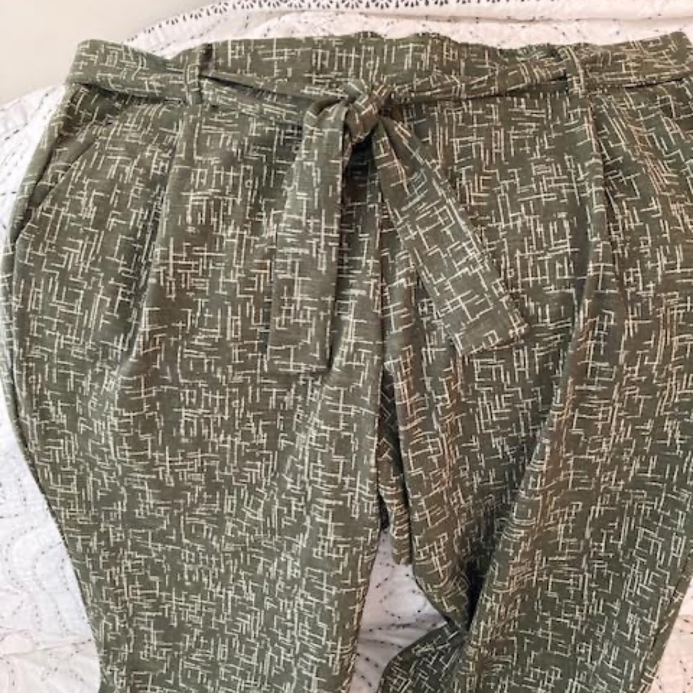 Crepe Tie Front Tapered Pant, 1X